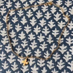 HART Clover Pendant Necklace